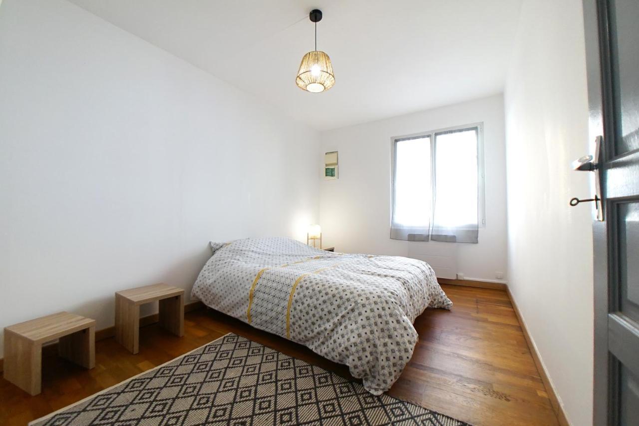 Appartement Au Coeur De Cours La Ville Cours (Rhone) Exterior foto